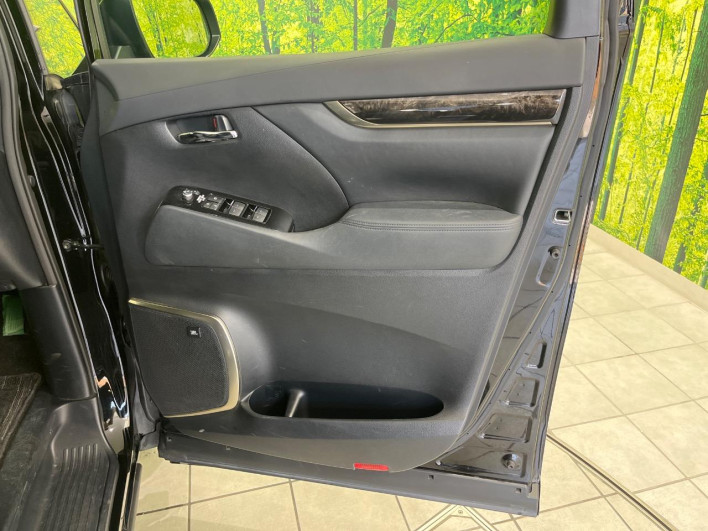 2022 Toyota Alphard Hybrid 6AA-AYH30W (UW-6a0d257f029e0)[26]