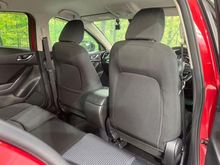 2015 Mazda Axela Sports DBA-BM5AS (UW-6a0d25a5918e1)[12]