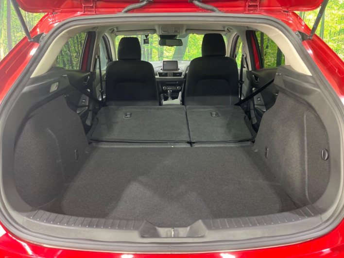 2015 Mazda Axela Sports DBA-BM5AS (UW-6a0d25a5918e1)[24]