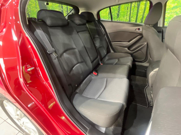 2015 Mazda Axela Sports DBA-BM5AS (UW-6a0d25a5918e1)[11]