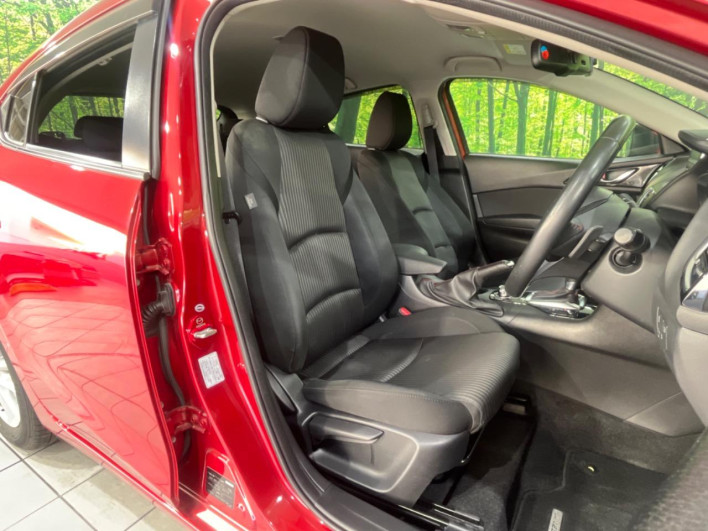 2015 Mazda Axela Sports DBA-BM5AS (UW-6a0d25a5918e1)[10]