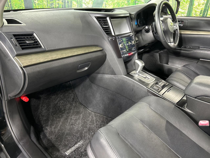 2013 Subaru Legacy Outback DBA-BRM (UW-6a0d25a6c71a2)[16]
