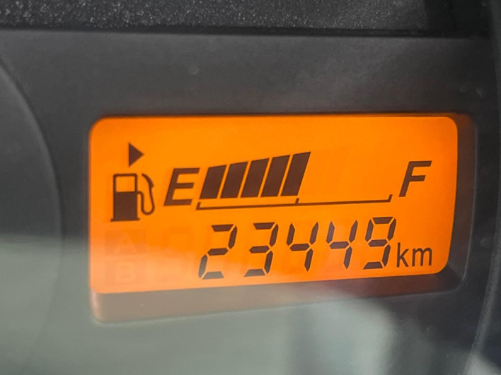2017 Suzuki Carry Truck EBD-DA16T (UW-6a0d25abd054d)[2]