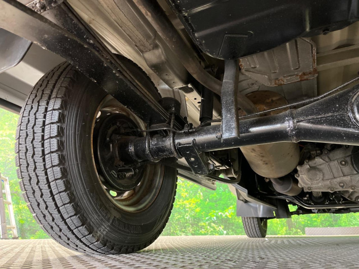 2017 Suzuki Carry Truck EBD-DA16T (UW-6a0d25abd054d)[19]