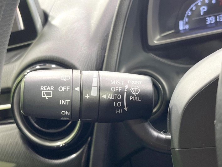 2014 Mazda Demio DBA-DJ3FS (UW-6a0d25aeeea32)[15]