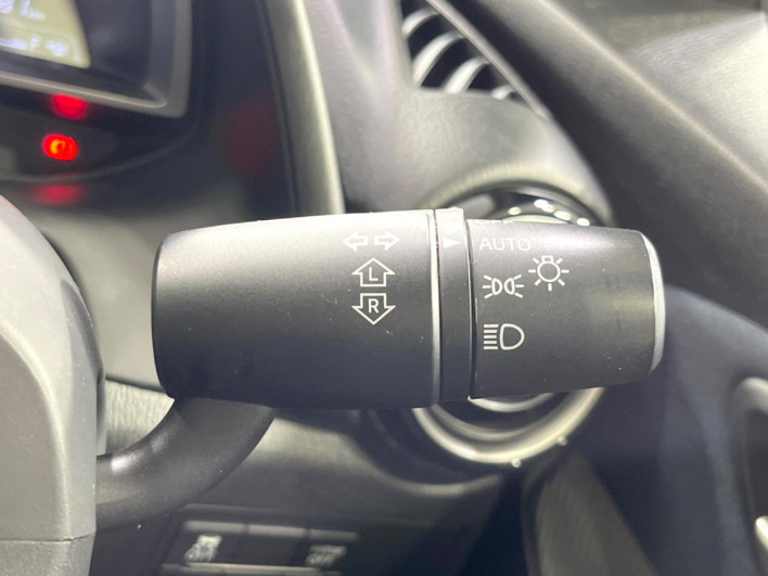 2014 Mazda Demio DBA-DJ3FS (UW-6a0d25aeeea32)[14]