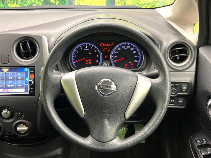 2014 Nissan Note DBA-E12 (UW-6a0d25b545bc0)[24]