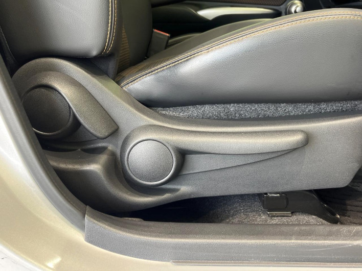 2015 Nissan Note DBA-E12 (UW-6a0d25b70e1ff)[23]