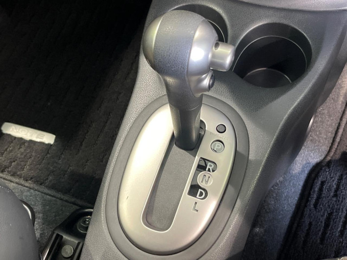 2015 Nissan Note DBA-E12 (UW-6a0d25b70e1ff)[12]