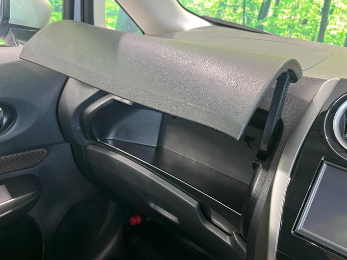 2015 Nissan Note DBA-E12 (UW-6a0d25b70e1ff)[5]