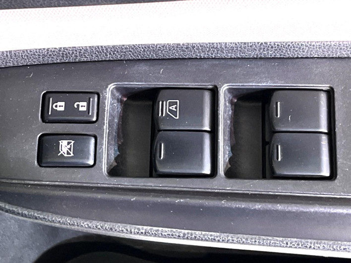2016 Nissan Note DBA-E12 (UW-6a0d25b762f63)[7]