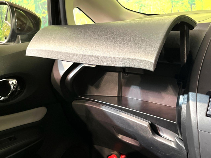 2016 Nissan Note DBA-E12 (UW-6a0d25b762f63)[20]