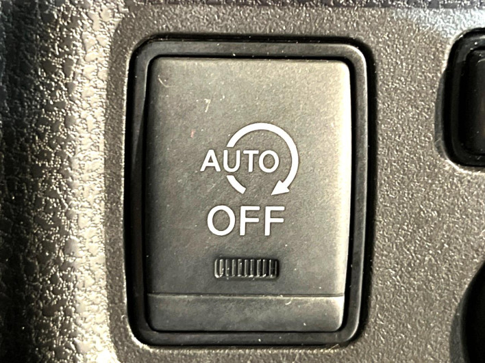 2016 Nissan Note DBA-E12 (UW-6a0d25b762f63)[10]