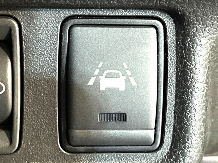 2016 Nissan Note DBA-E12 (UW-6a0d25b762f63)[13]