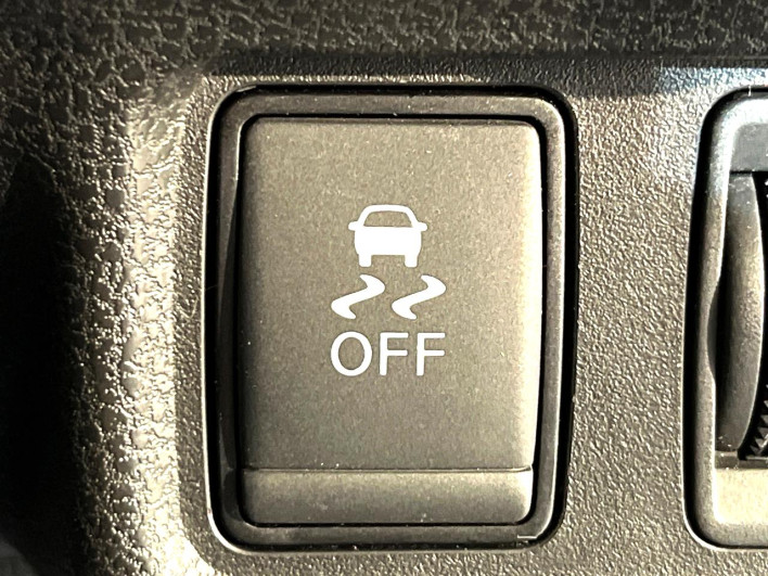 2016 Nissan Note DBA-E12 (UW-6a0d25b762f63)[11]