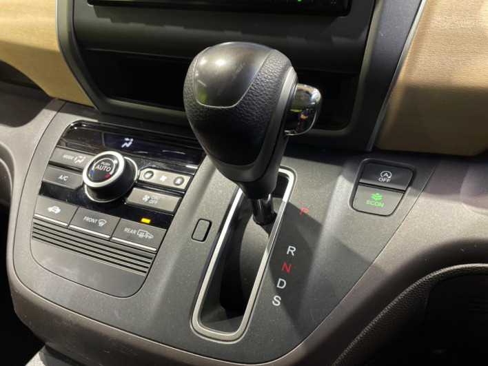 2018 Honda Freed DBA-GB5 (UW-6a0d25bf748b3)[25]