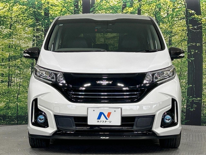2018 Honda Freed hybrid DAA-GB7 (UW-6a0d25c14a709)[15]