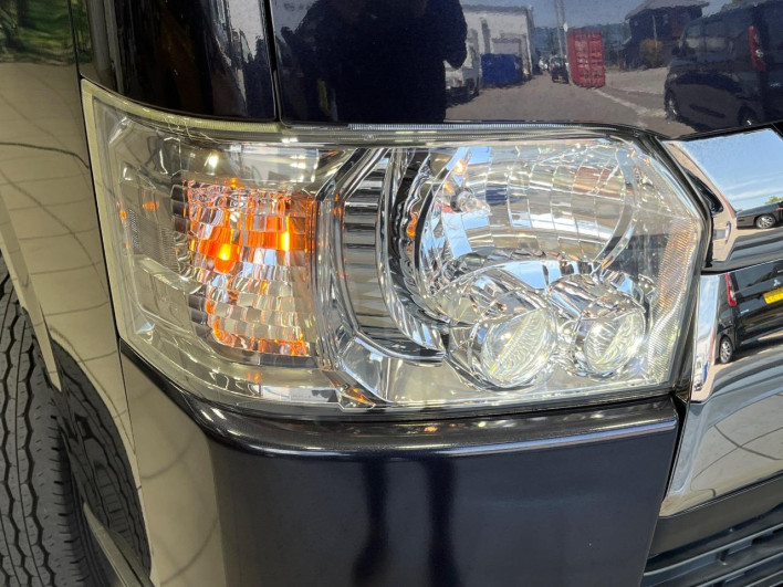 2020 Toyota Hiace Van QDF-GDH206V (UW-6a0d25c3c4803)[21]