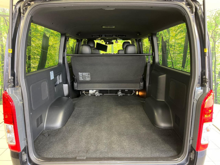2020 Toyota Hiace Van QDF-GDH206V (UW-6a0d25c3c4803)[27]