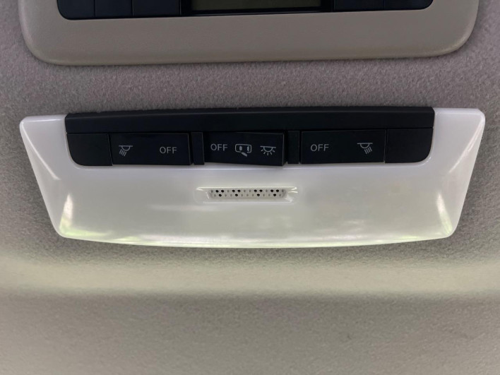 2016 Nissan Serena DAA-GFC27 (UW-6a0d25c7bb020)[23]