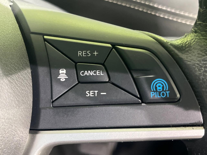 2016 Nissan Serena DAA-GFC27 (UW-6a0d25c7bb020)[12]