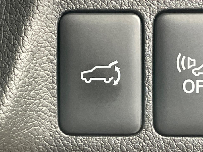 2018 Mitsubishi OUTLANDER PHEV 5LA-GG3W (UW-6a0d25cdcf124)[22]