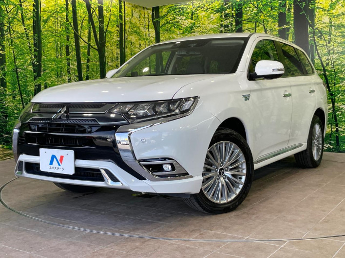 2018 Mitsubishi OUTLANDER PHEV 5LA-GG3W (UW-6a0d25cdcf124)[0]