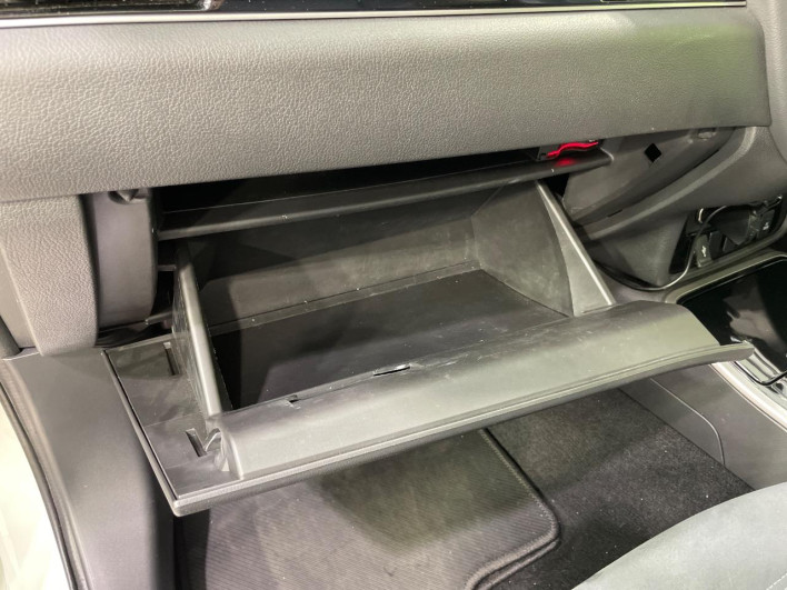 2018 Mitsubishi OUTLANDER PHEV 5LA-GG3W (UW-6a0d25cdcf124)[4]