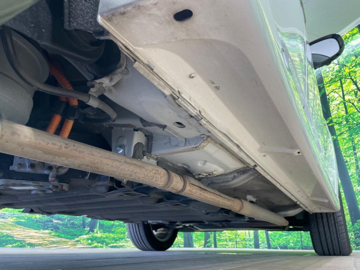 2018 Mitsubishi OUTLANDER PHEV 5LA-GG3W (UW-6a0d25cdcf124)[18]