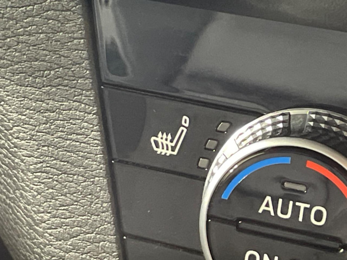 2022 Mitsubishi OUTLANDER PHEV 5LA-GN0W (UW-6a0d25d13e622)[16]