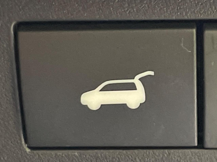 2022 Mitsubishi OUTLANDER PHEV 5LA-GN0W (UW-6a0d25d13e622)[20]