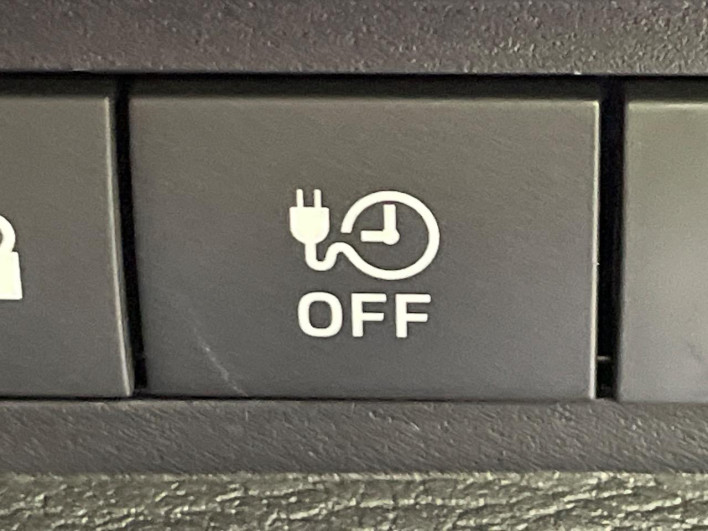 2022 Mitsubishi OUTLANDER PHEV 5LA-GN0W (UW-6a0d25d13e622)[25]