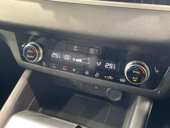 2022 Mitsubishi OUTLANDER PHEV 5LA-GN0W (UW-6a0d25d13e622)[10]