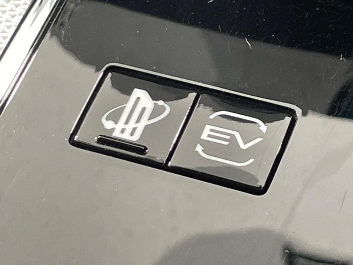 2022 Mitsubishi OUTLANDER PHEV 5LA-GN0W (UW-6a0d25d13e622)[15]