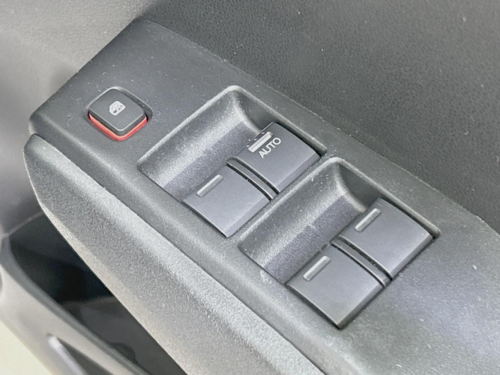 2012 Honda Fit Hybrid DAA-GP4 (UW-6a0d25d359051)[18]