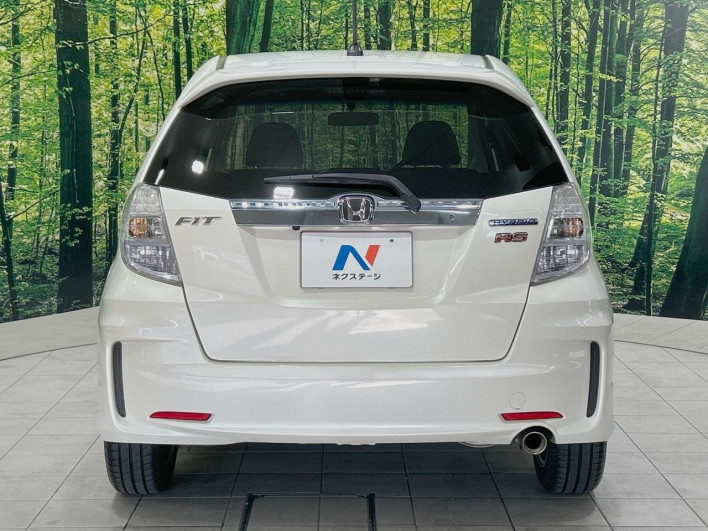 2012 Honda Fit Hybrid DAA-GP4 (UW-6a0d25d359051)[20]