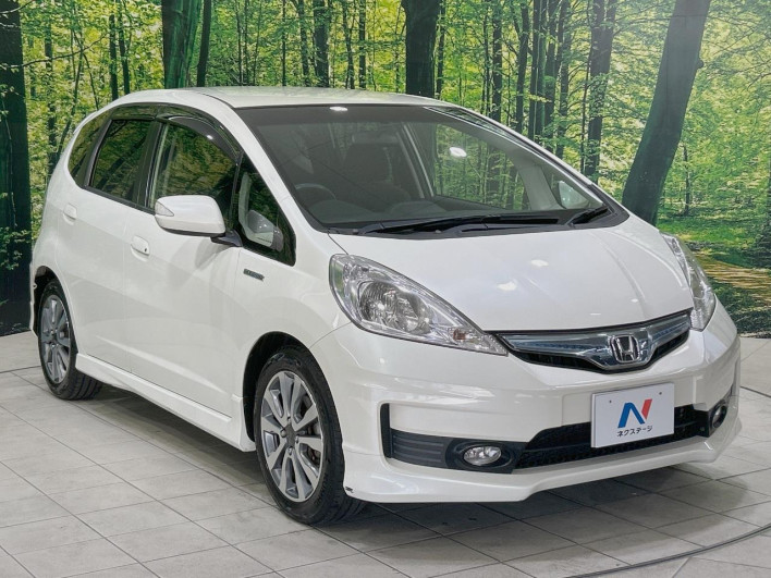2012 Honda Fit Hybrid DAA-GP4 (UW-6a0d25d359051)[23]