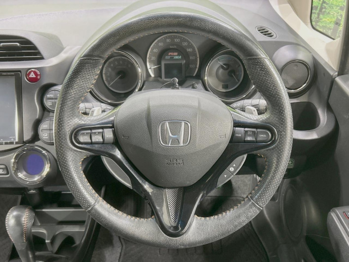 2012 Honda Fit Hybrid DAA-GP4 (UW-6a0d25d359051)[16]