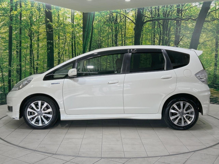 2012 Honda Fit Hybrid DAA-GP4 (UW-6a0d25d359051)[6]