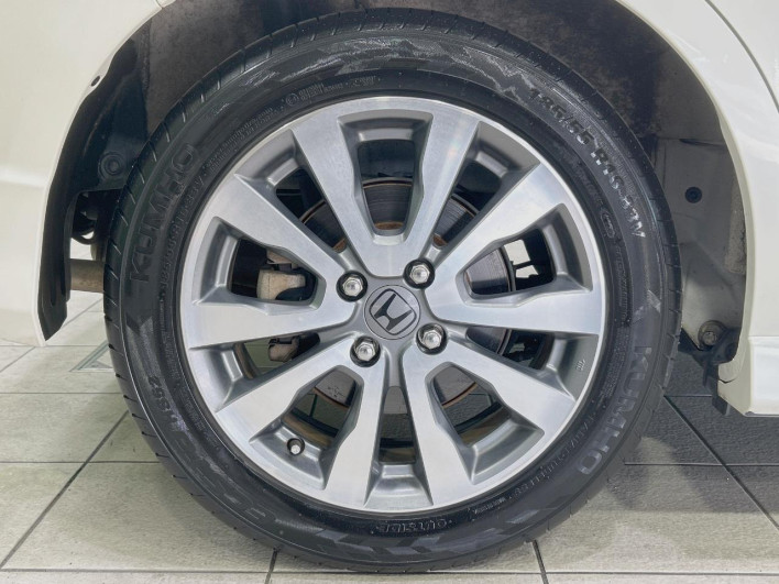 2012 Honda Fit Hybrid DAA-GP4 (UW-6a0d25d359051)[27]