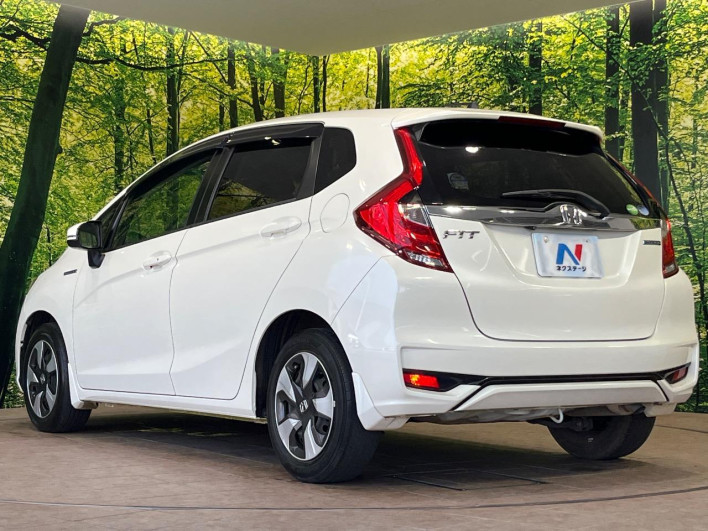 2017 Honda Fit Hybrid DAA-GP5 (UW-6a0d25d52f658)[11]