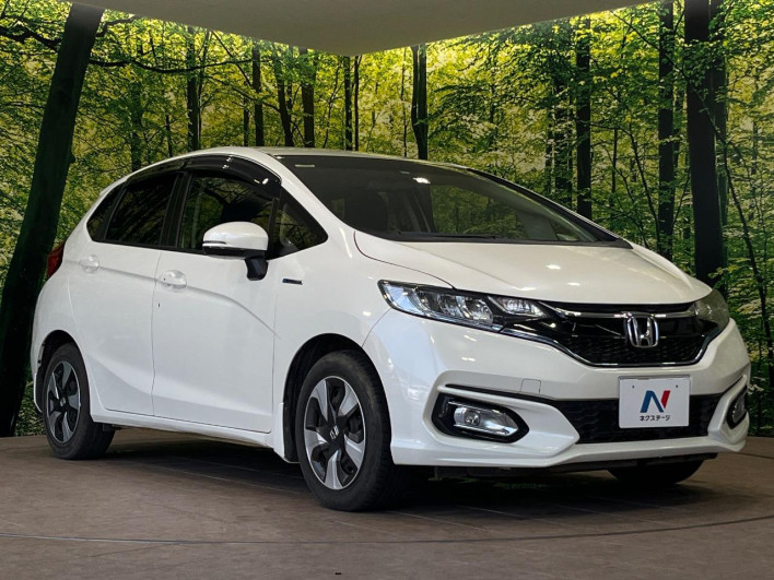 2017 Honda Fit Hybrid DAA-GP5 (UW-6a0d25d52f658)[7]