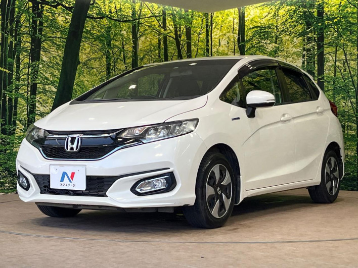 2017 Honda Fit Hybrid DAA-GP5 (UW-6a0d25d52f658)[5]
