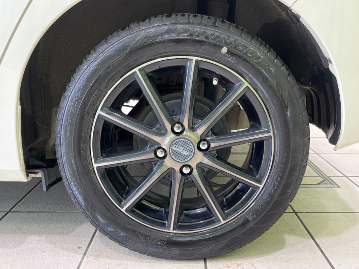 2015 Honda Fit Hybrid DAA-GP5 (UW-6a0d25d562e86)[11]