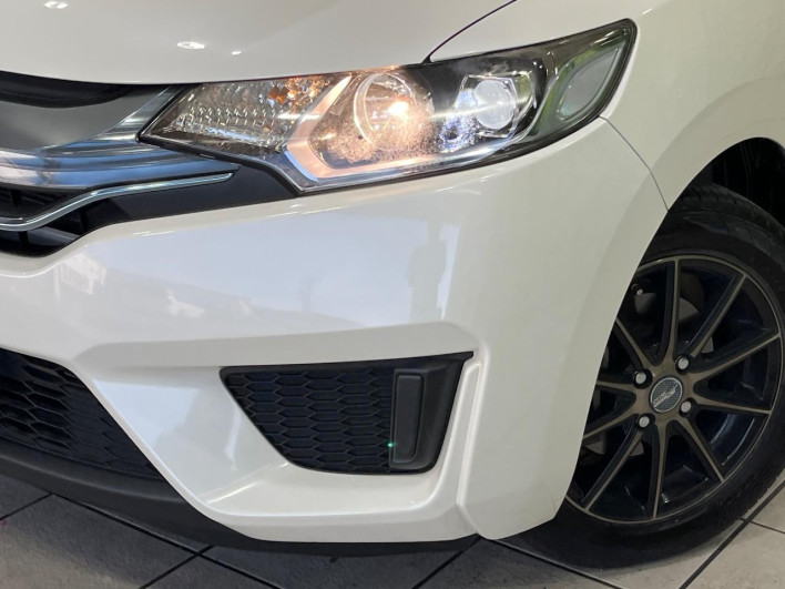 2015 Honda Fit Hybrid DAA-GP5 (UW-6a0d25d562e86)[9]