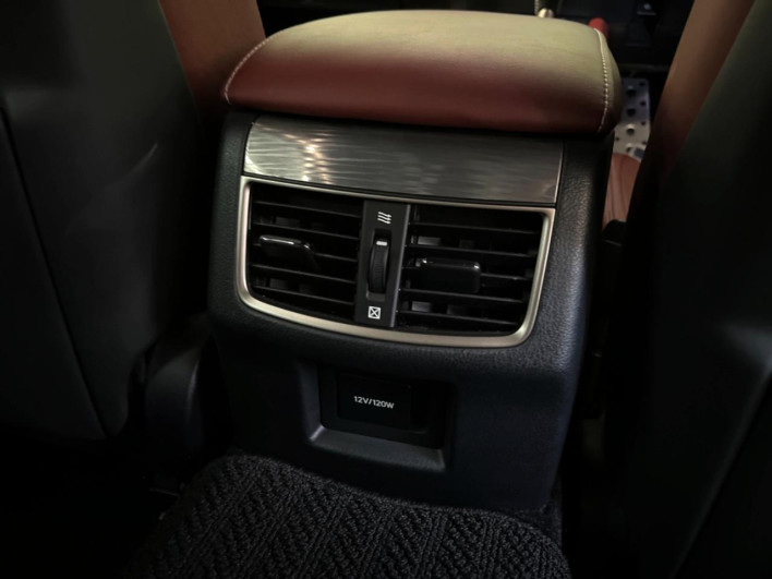 2012 Lexus GS DBA-GRL10 (UW-6a0d25d9aa474)[29]
