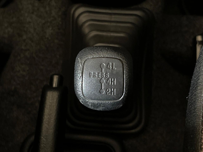 2011 Mitsubishi Pajero Mini ABA-H58A (UW-6a0d25e3b8fc3)[15]