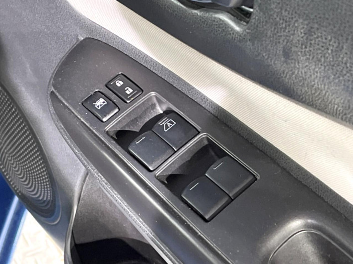 2016 Nissan Note DAA-HE12 (UW-6a0d25e976d2e)[8]