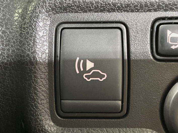 2017 Nissan Note DAA-HE12 (UW-6a0d25eb03238)[23]