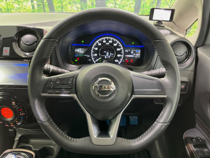 2017 Nissan Note DAA-HE12 (UW-6a0d25eb03238)[18]